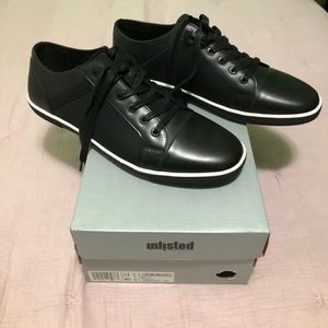 Men’s Black Sneakers